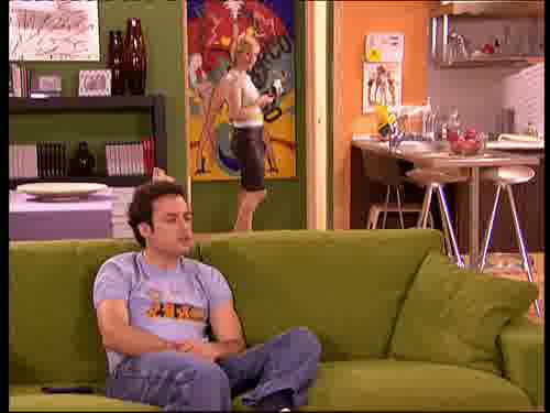 -Pero ¿hay que grabarla entera?
-Voy calentando la cera...