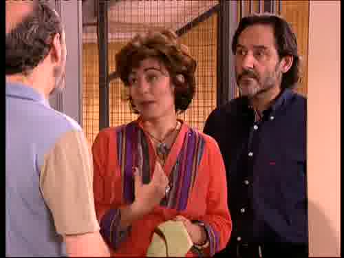 si quieres valeriana, tila o...
Fumarte alguna cosa. Un poco.
