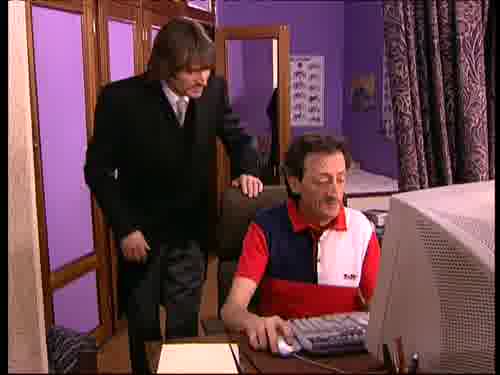 -Me puse malo. Con fiebre y todo.