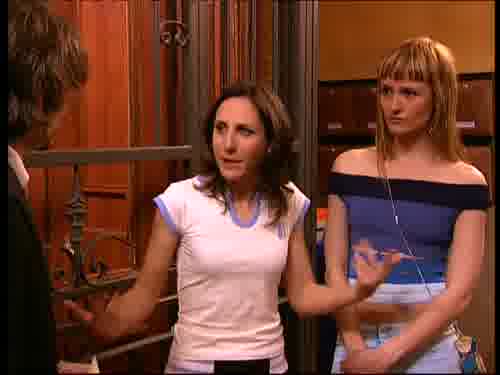 -Entonces ¿vienes o no a la boda?
-Que sí voy, pesado. Trae esto.