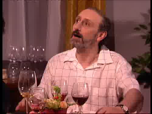 ¡Pacharán para todos!
-Sí, una copita.