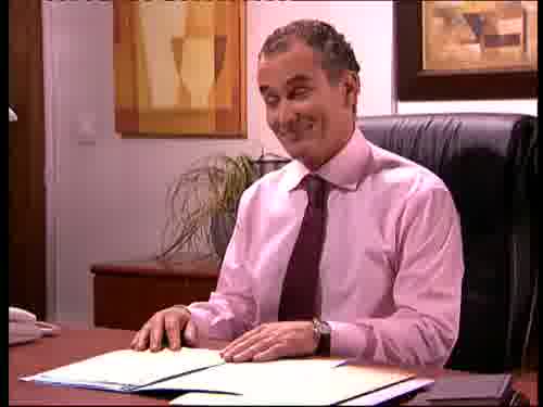 -No, es que no está embarazada.
-¿Cómo que no?