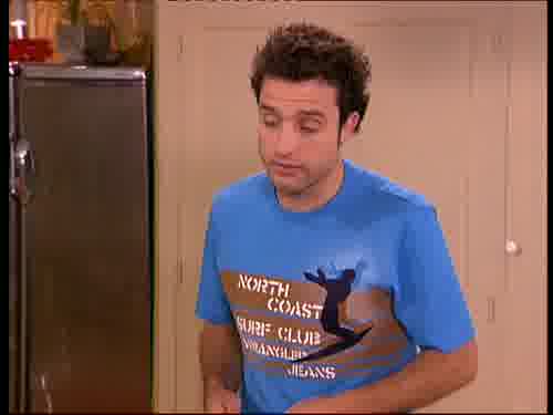 -La has devuelto vacía.
-No, si el DVD estaba ahí.