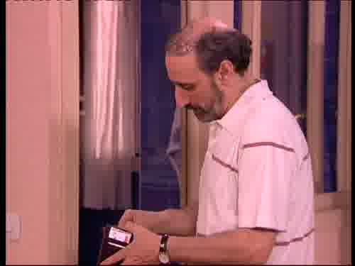 -Joder, 50 euros, ¿qué es esto,
una derrama familiar?