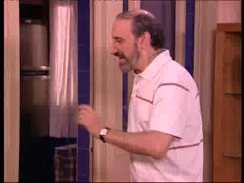 el que vuelva antes no entra
en casa, yo quiero estar solo.