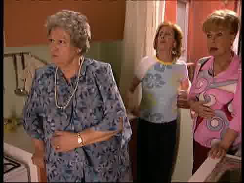 -¿Y la película?
-Cayó al patio, la tiene Mariano.