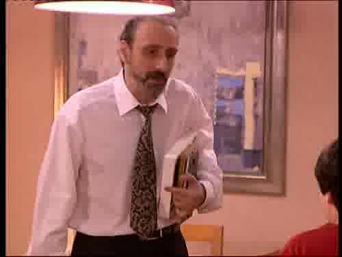 -Le pondrás los cuernos.
-¿Dudas de mí?