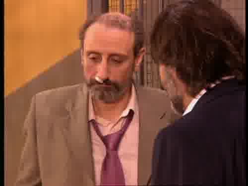 -Llevas detrás de mi Juan
desde que llegaste.