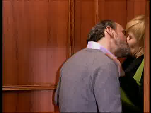 -Señor Cuesta, ¿qué hace? Ay.