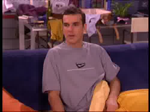 -Te he preparado el desayuno.
-¿Qué es?