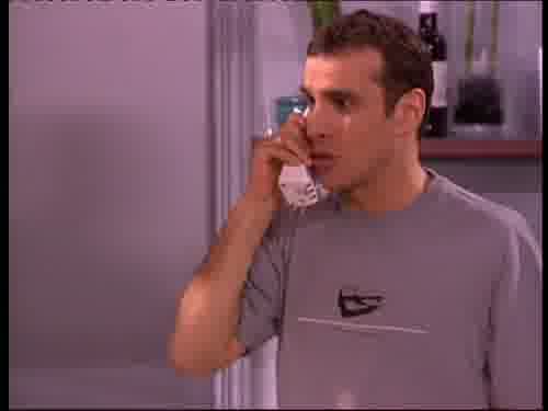 -Quedamos en que se lo dices tú.
-No, no quedamos en eso. Qué morro.