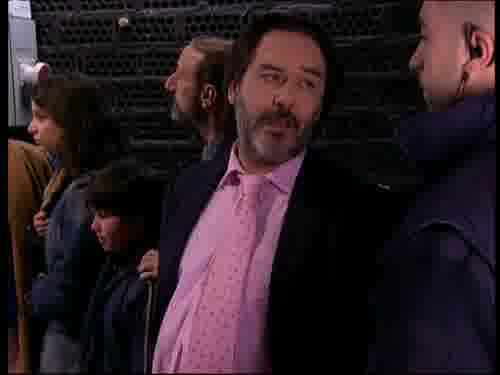 -Bueno.
-¿Qué tal?