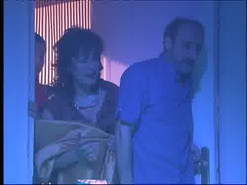 -Buen rollo, ¿eh?
Suerte en los exámenes.