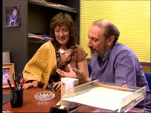 -Su exmujer está en coma,
eso facilita mucho las cosas.