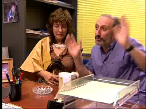 -Uno con orejas de soplillo.
-Juan, déjalo, no le conoce.