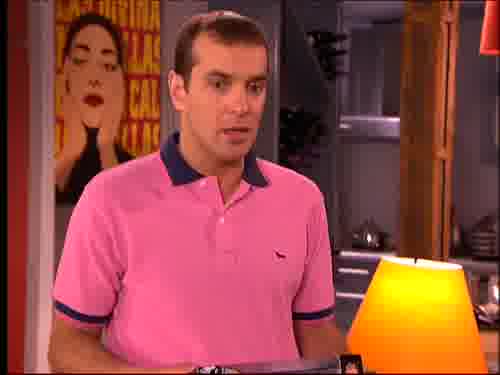 -Tuvimos suerte
y nos tocó un funcionario gay.
