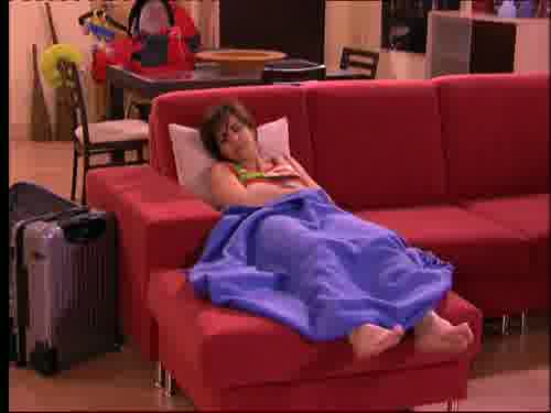 -Hola. ¿Qué tal estáis?
Esta noche hemos oído...