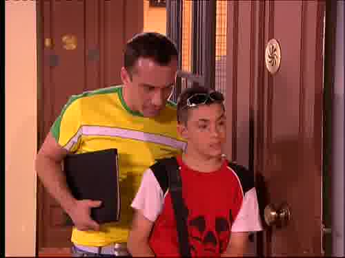 -¿Cómo a la quinta?
-¿El baño? Que me estoy meando.