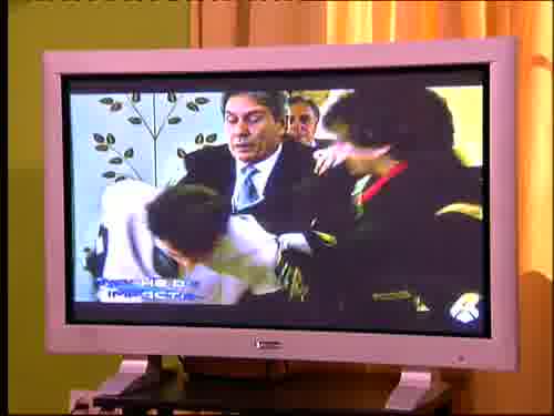 -Pero ¡si es el vídeo de tu boda!
-Sí.