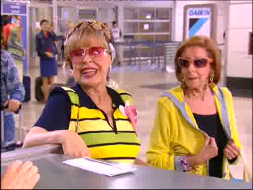 -He pasado por el quirófano.
No me digas que no he mejorado.