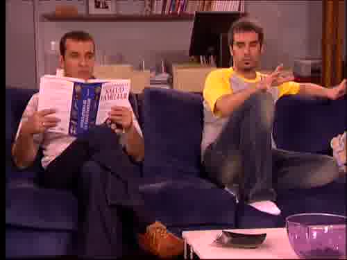 Y no se han quejado. A lo mejor
están encantados con el crío.