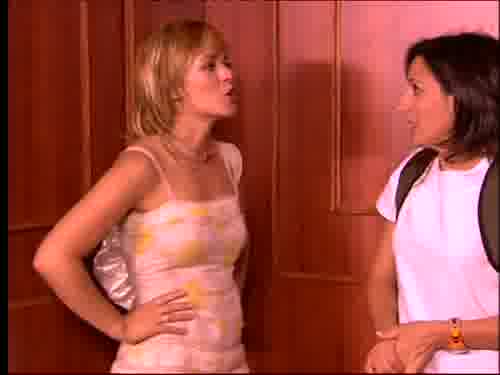 -Yo no sabía que se iba a casar,
ni que tenía novia. Si no,