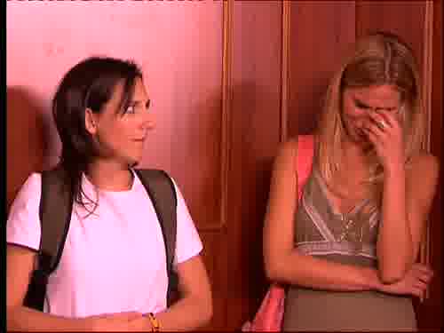 -Pobrecita.
-Pues, claro que sí, tonta.