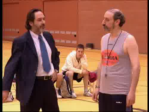 -Bueno, sin forzar.
Les ganamos bien y punto.