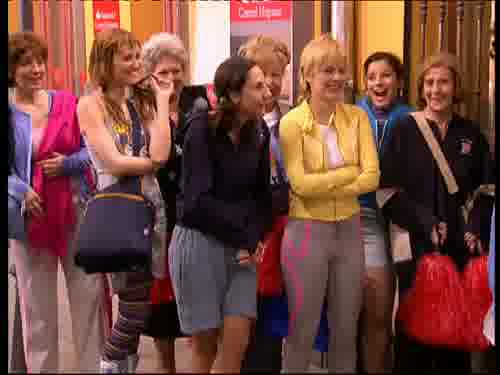 -Pero lo más humillante es que
os ha ganado una sola mujer.