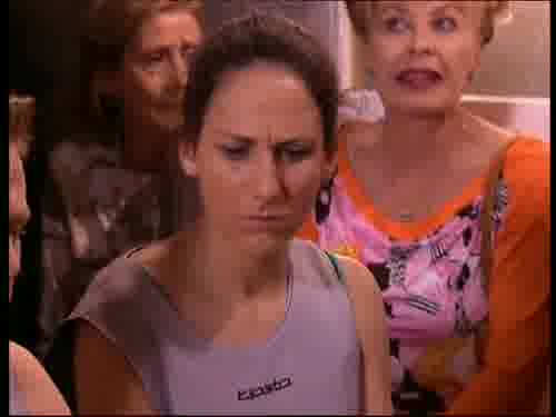 -Sí estás.
-Más te vale.