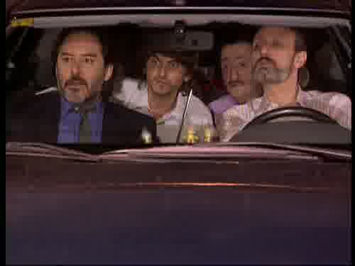 -¡Que se llevan la bolsa!
-¡Arranca, Juan!