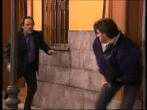 -¿Por qué le dejáis ir?
Le podíamos haber dado más.