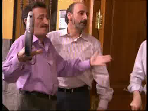 -No se trata de abusar,
somos cuatro contra uno.