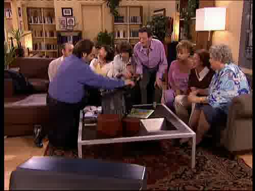 -¡Ya te digo!
-En la mesa presidencial...