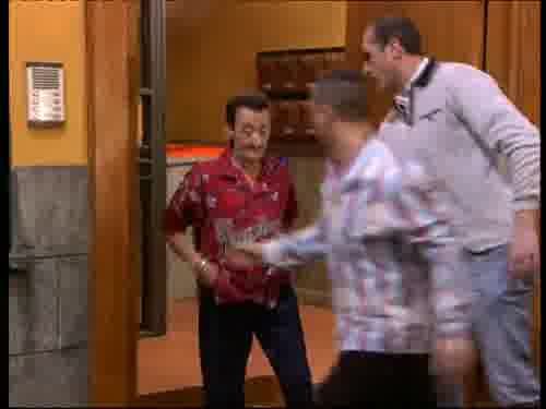 -Suba al coche.
-Claro, a limpiar la tapicería.
