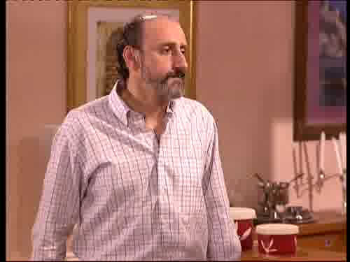 -¡Oiga! Han colgado.
Señor Juan, ¿le van a matar?