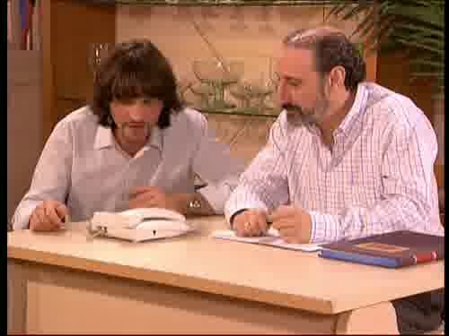 -No, es por si hay algún tiroteo
o algo, si votamos por ti.