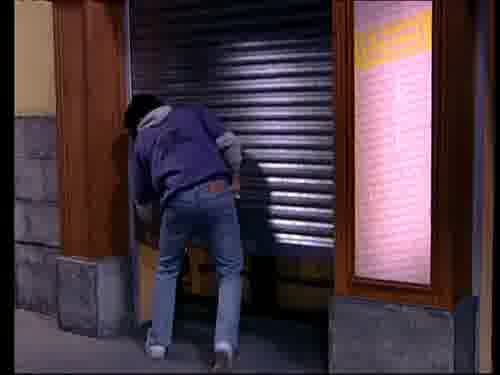 -No puedes dejarnos con papá,
yo puedo acabar...