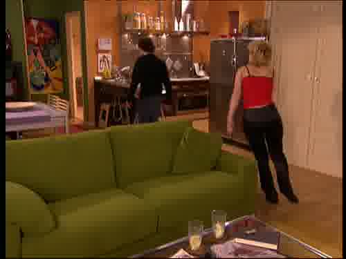 -Lucía, que te meto en la ducha.
-¿Tú y cuántos más?