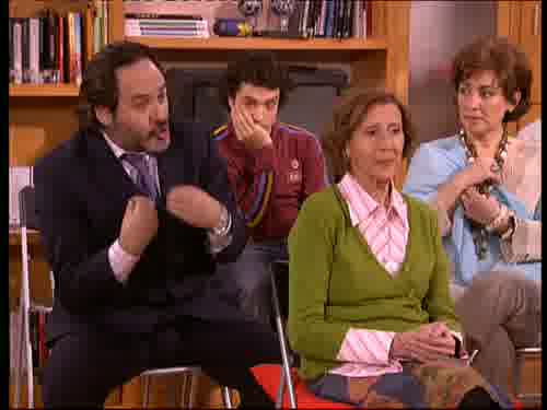 no nos protege nadie.
-¿Por qué no apuntamos a Emilio...
