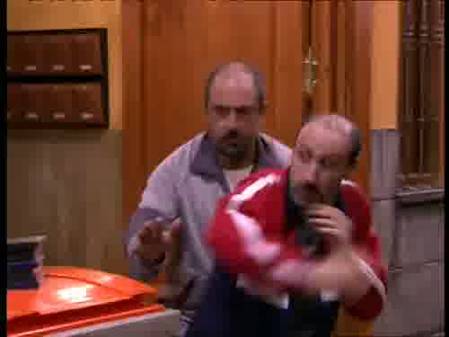 -Estoy entrenado por profesionales.
-Tranquilo,