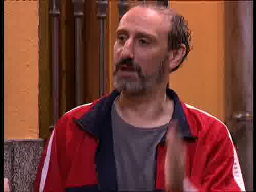 -No.
-Pues ya está. Me marcas un par...