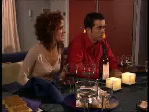 -Un coñazo que te cagas.
-Lucía, te veo mala cara.