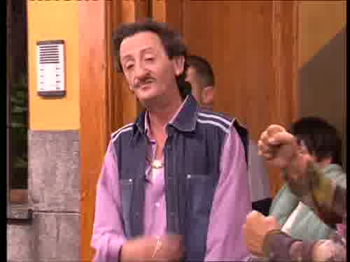 -Ayer Joaquín vino a verme
y pactamos que nos tiraríamos...