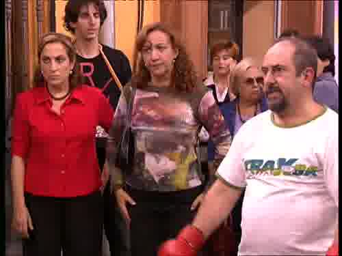 -Los únicos que queréis la pelea,
sois vosotros. No seré cómplice...