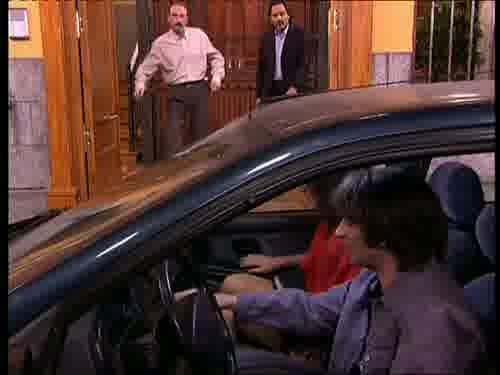 -Emilio, ¿cómo me pides el coche
si no tienes carné?