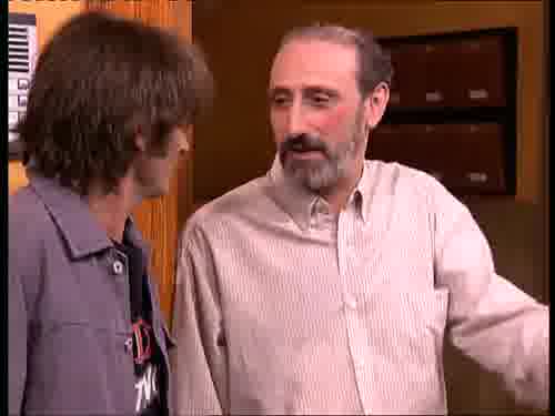 Escuece, pero aquí me tienes,
de una pieza.