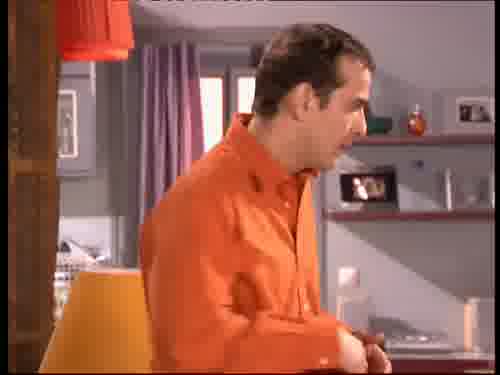 -O sea, que te vas.
-¡No me vuelvas loca! ¿Qué hago?