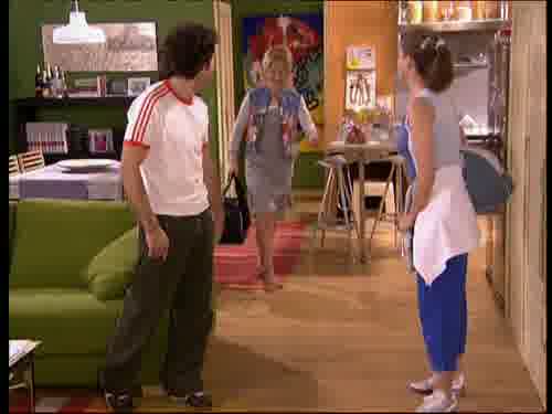 -Y ahora a sudar un poco, ¿no?
Y luego a la ducha todas juntas.