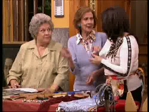 -Apunte, kit dominguero 10 euros.
-¡Cómo vendemos!